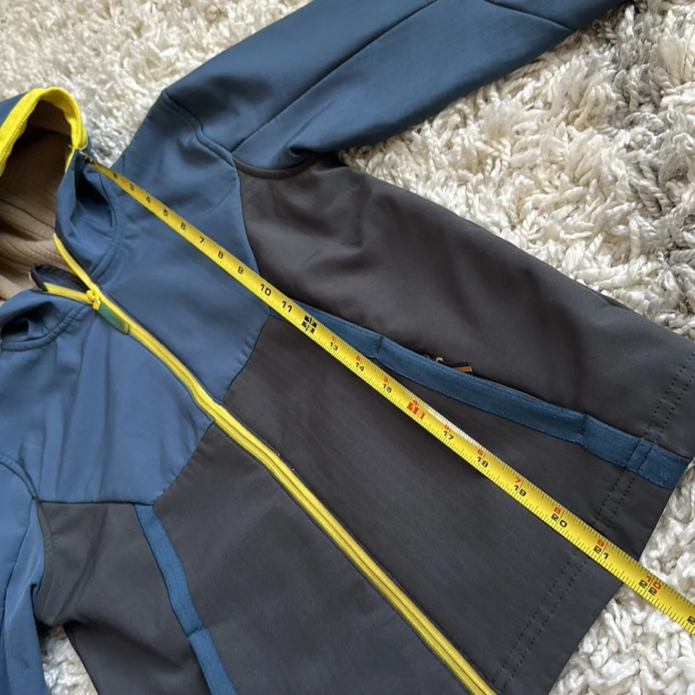 C9 By Champion Softshell Jacket Blue Gray Size Medium 8-10
